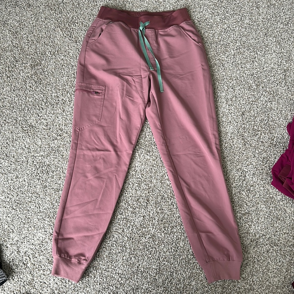 FIGS scrub pants